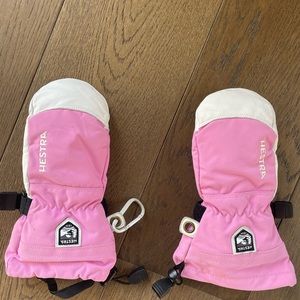 HESTRA SKI GLOVES!!